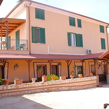 فندق مبيت وإفطار Colle Tiziano 3*